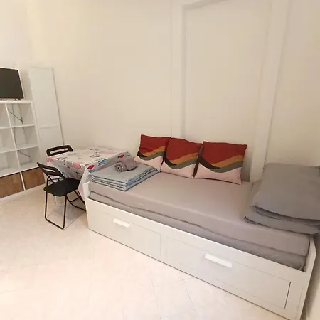 Monolocale Nel Cuore Di 4* Τεργέστη